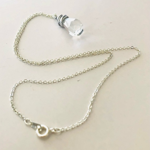 Glass Crystal Rose Bud Necklace - 17 inch silver plated chain - New - NWT - Picture 5 of 6